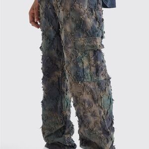 Boohoo green oil camo cargo pants size 32